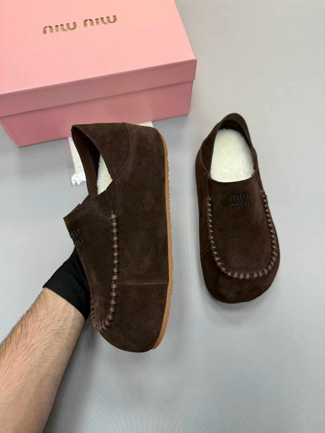 лоферы miu miu,,женская ,мюли женские,мюли замшевые