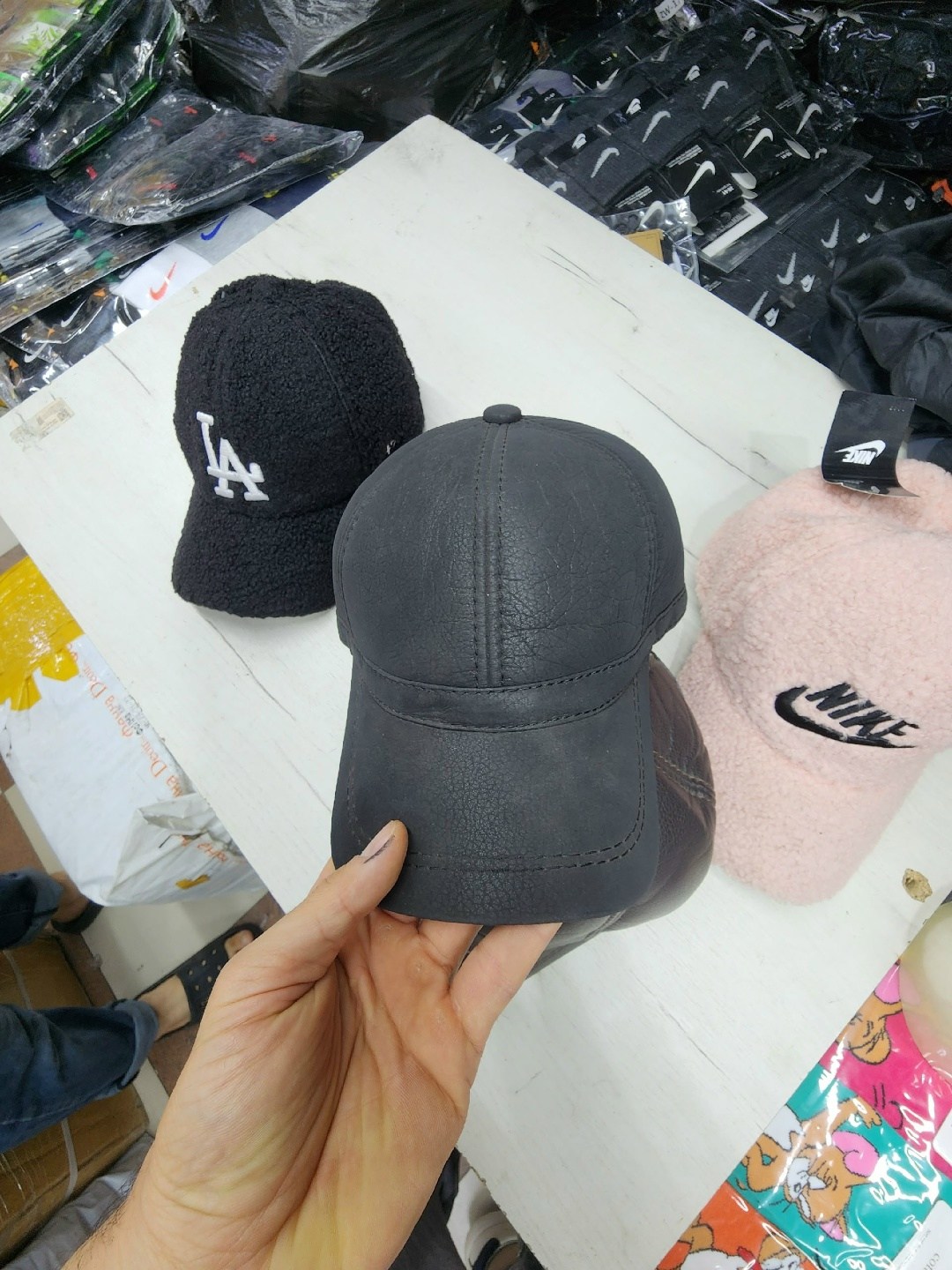 бейсболка мужская из натуральной кожи кепка,кепка кожаная мужская,бейсболка мужская,мужские кожаные кепки меуччи,кожаная кепка