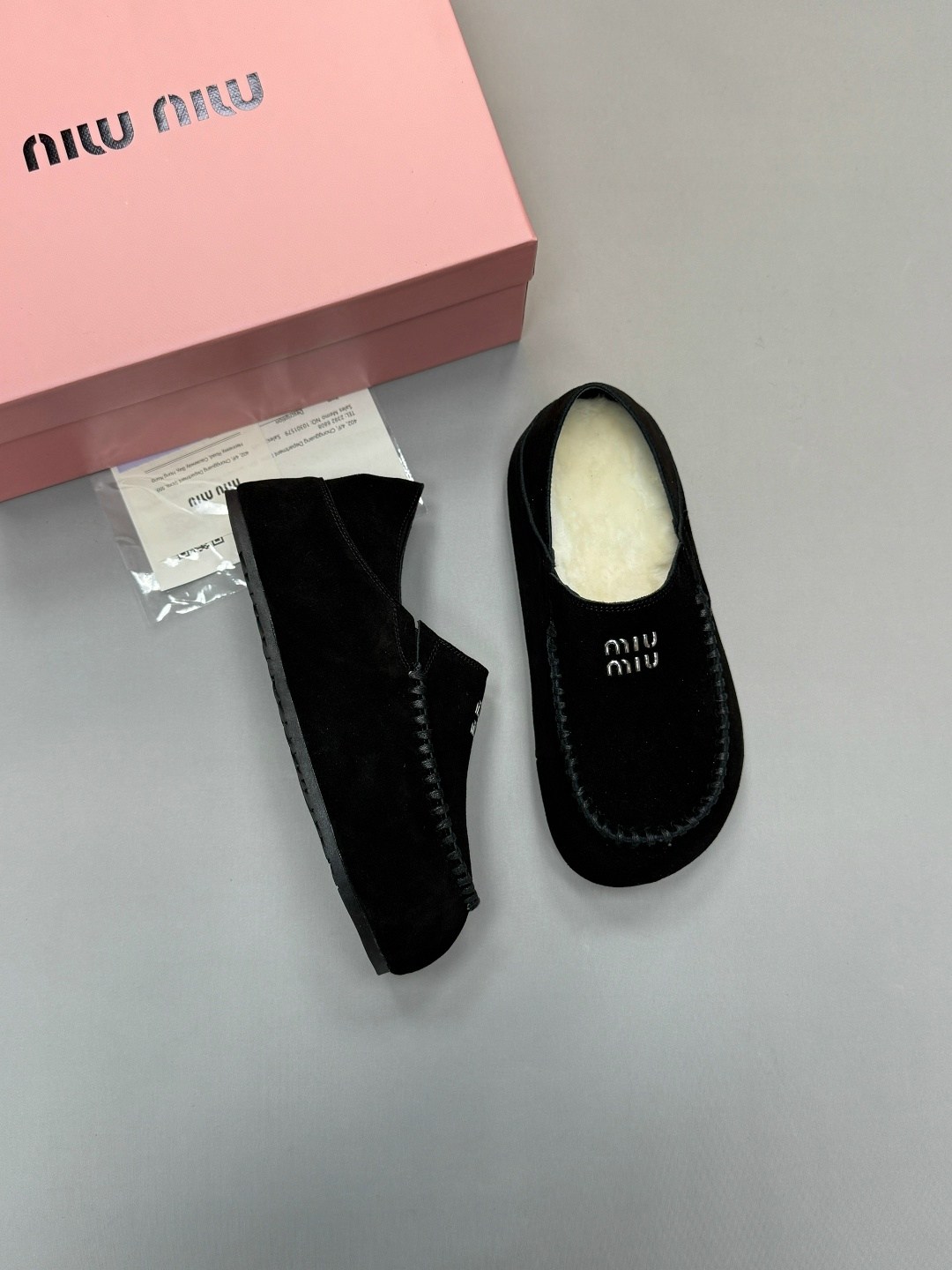 лоферы miu miu,,женская ,мюли женские,мюли замшевые