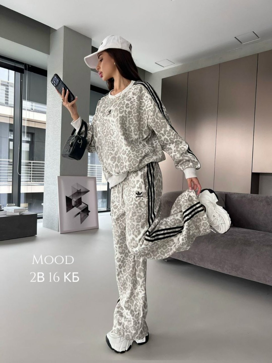 спортивные костюмы женские,костюмы женские,спортивные костюм,стильные женские костюмы,костюм спортивные женские костюмы