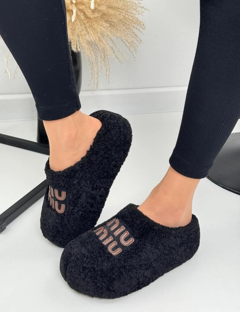 тапочки женские,,тапки меховые,тапочки модные,меховые тапочки