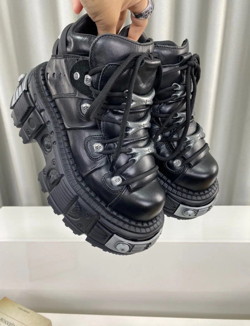 ,массивные ботинки new rock на высокой подошве,ботинки new rock,ботинки new rock m 131 s 1,ботинки нью рок