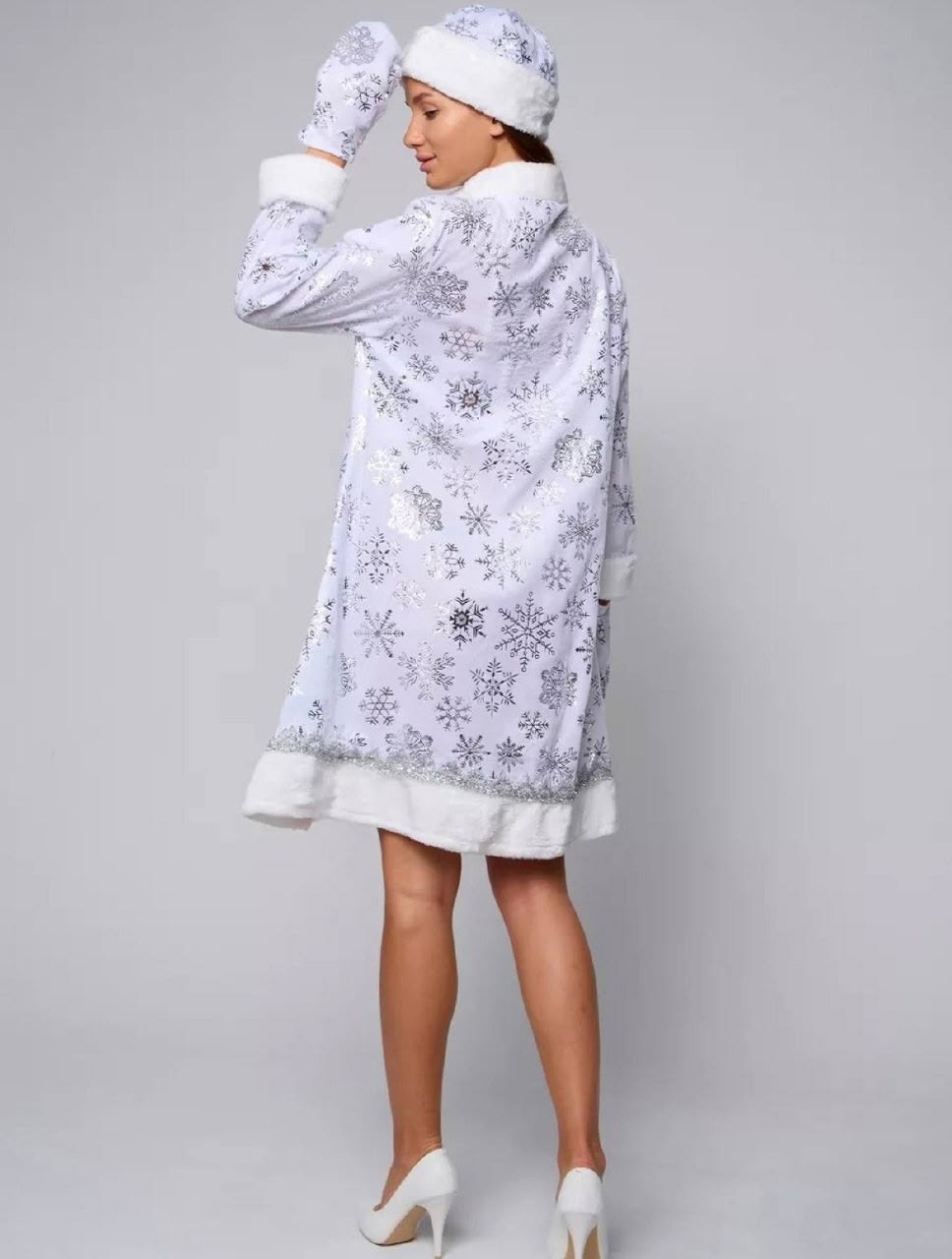 варежки снегурочки,карнавальные костюм снегурочка,костюм снегурочки белый,костюмы снегурочки,снегурочка костюм