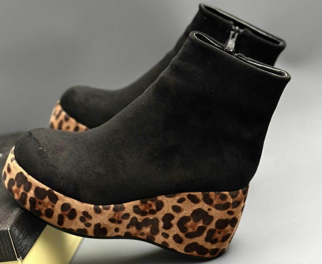 леопардовые ботинки,,женские ботильоны,ботильоны на танкетке,леопардовые сапоги