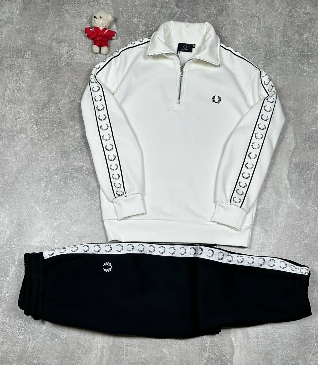 мужские спортивные костюмы,спортивные костюм,спортивный костюм для мужчин,спортивный костюм fred perry,костюмы для мужчин