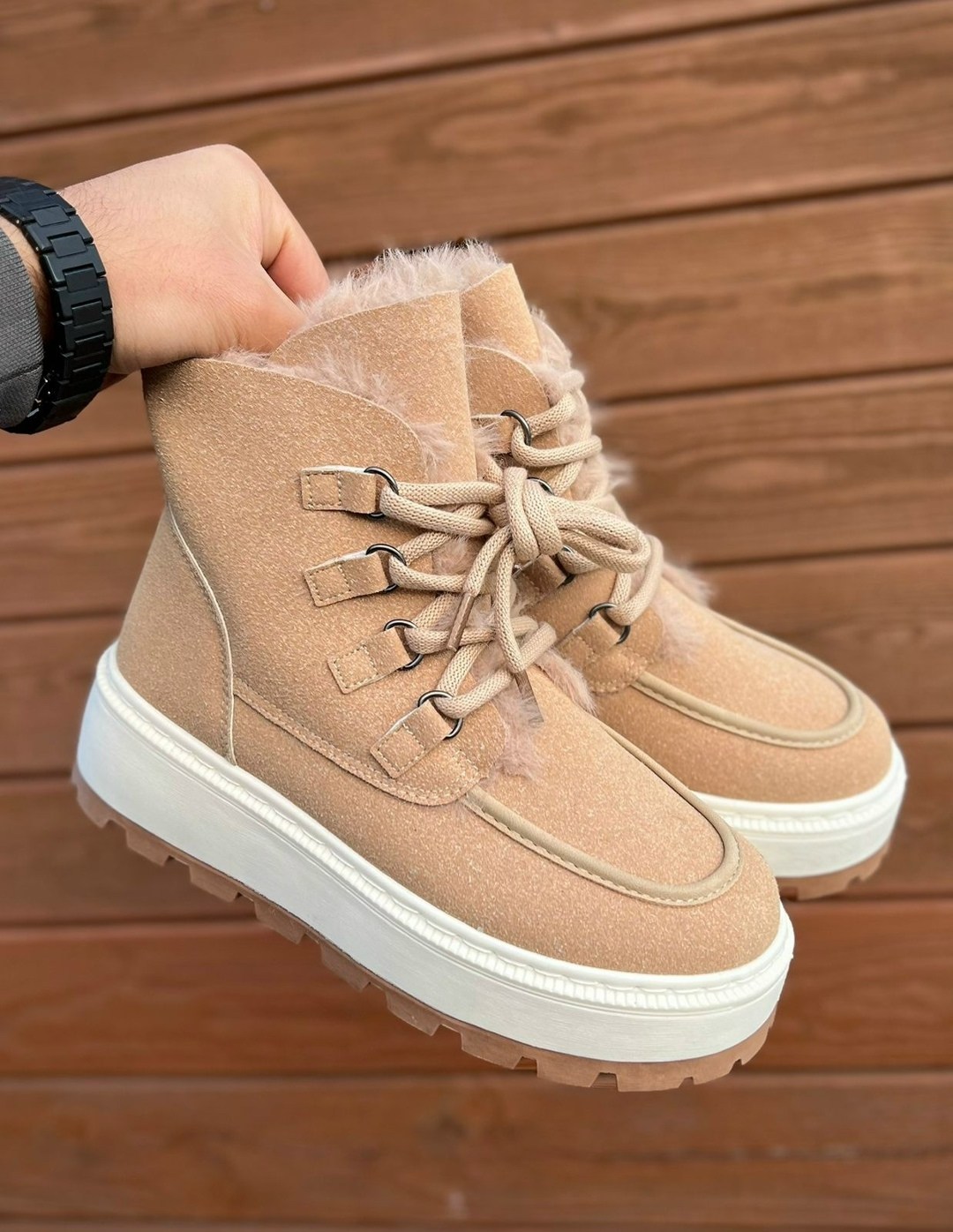 ,женская зимняя ,ботинка женские зимние,женские угги,зимняя