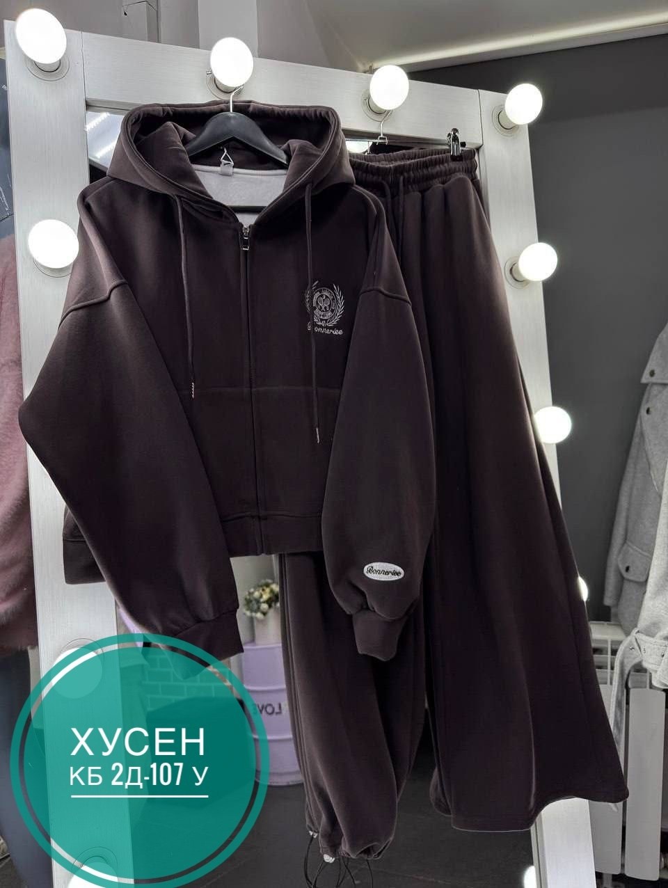 спортивные костюмы женские,спортивные костюм,велюровые костюмы,костюм на флисе,стильные костюмы