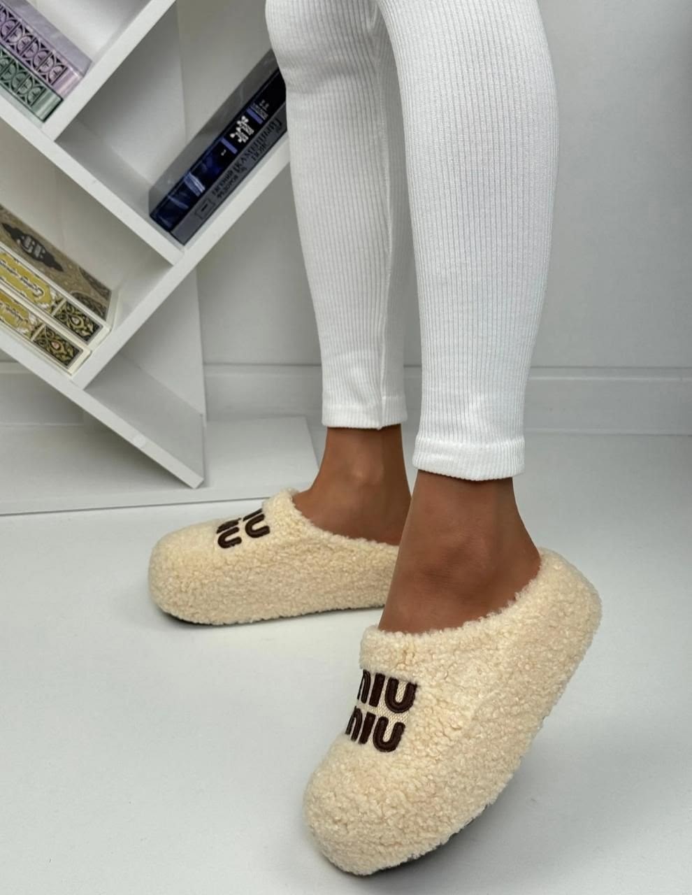 тапочки женские,,тапочки модные,домашние тапочки,тапки женские