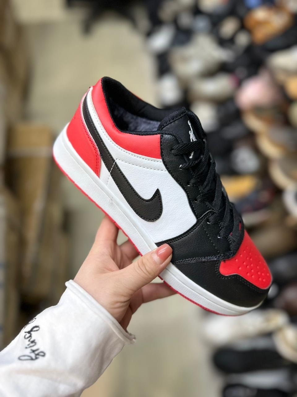 nike air jordan 1 low,мужские кроссовки nike air jordan 1 retro high,кроссовки nike air jordan 1 low,кроссовки nike air jordan 1 retro high og,кроссовки