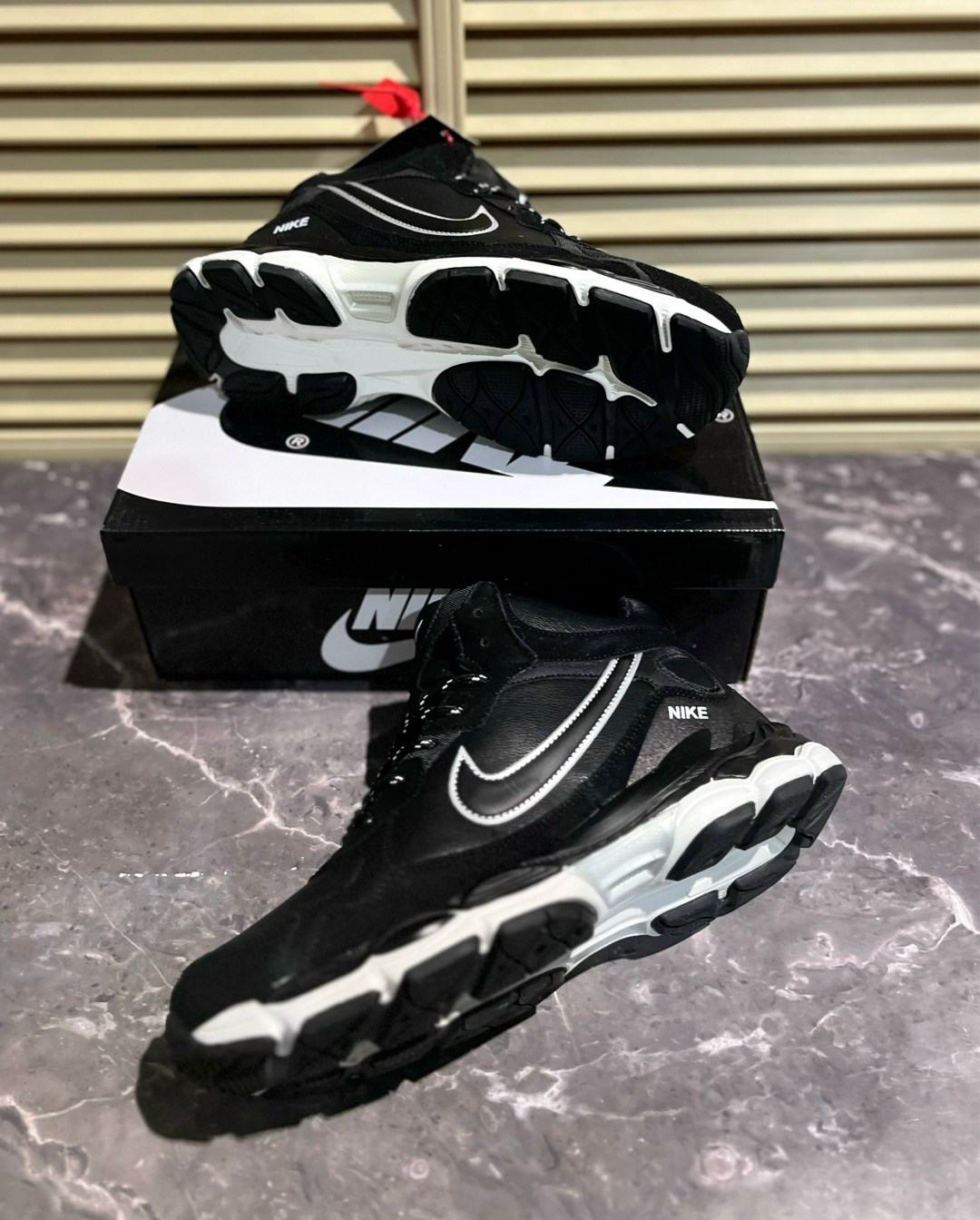 supreme x nike shox ride 2,nike air max plus tn black,nike air max tn plus black white,мужские кроссовки nike,nike air max plus tn