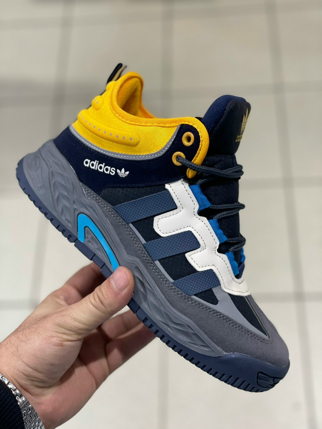 кроссовки adidas niteball зимние,зимние кроссовки adidas niteball hi,кроссовки adidas,зимние кроссовки adidas,adidas мужские кроссовки