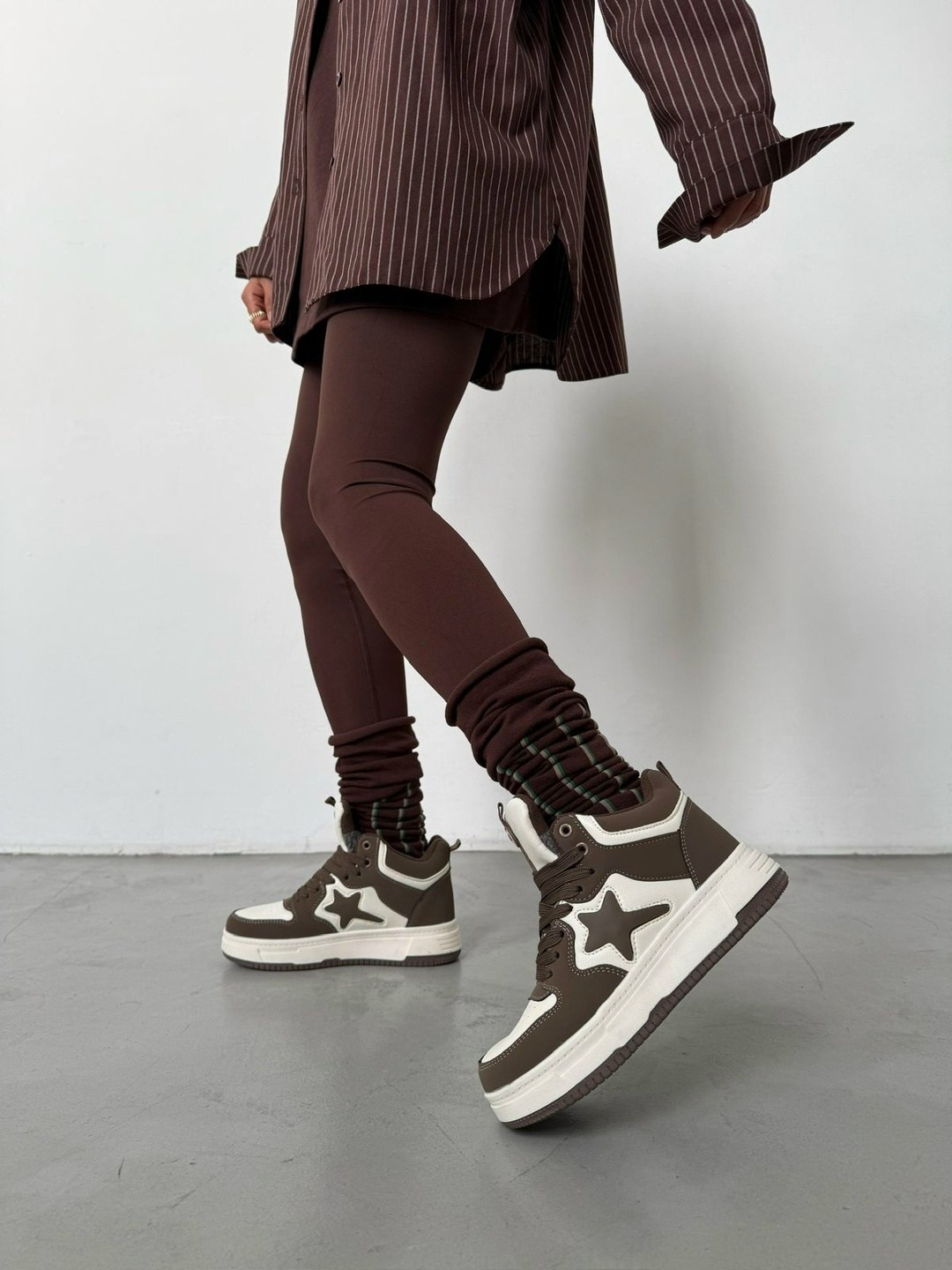 спортивная ,женские кроссовки,высокие кроссовки,,легинсы женские