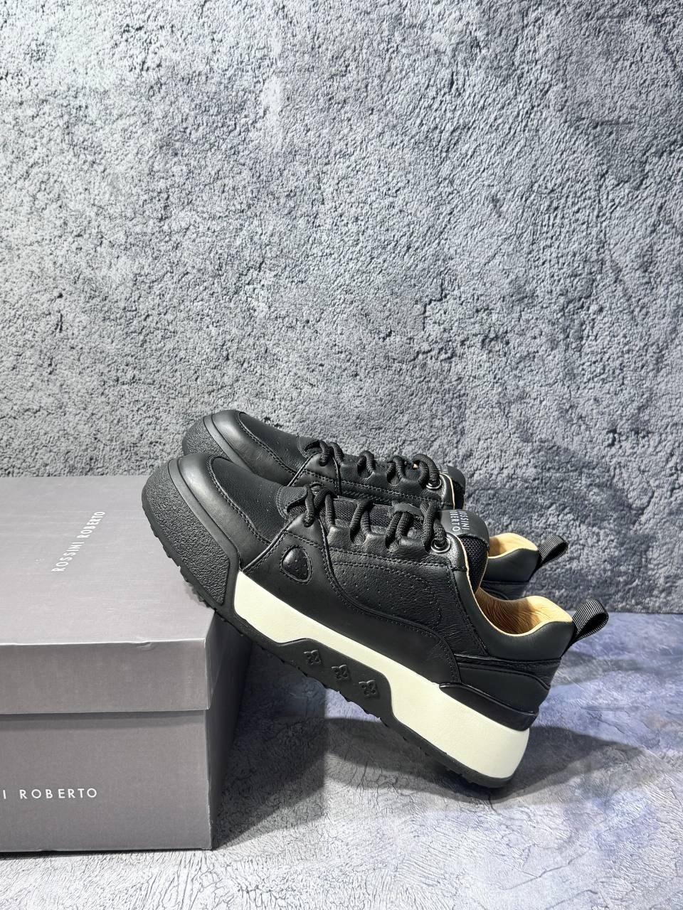 кроссовка мужской,мужская  кроссовки,мужской кроссовки,мужские кожаная кроссовки,кроссовки брендовые