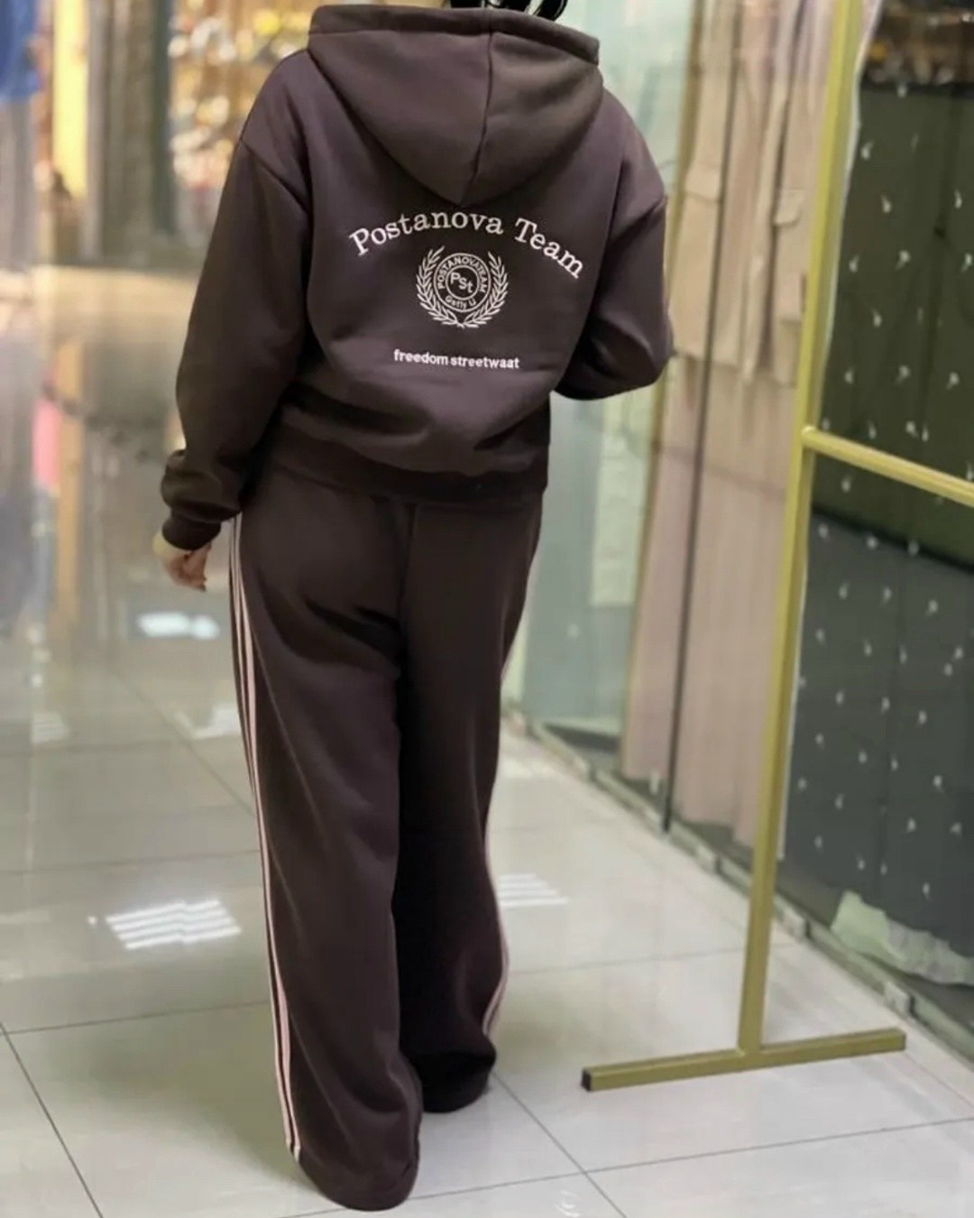 женский спортивный костюм adidas,костюмы спортивные,женский спортивный костюм,спортивные костюмы адидас женские,спортивный костюм повседневный