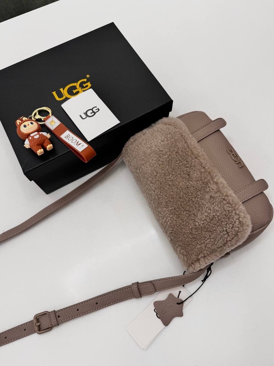 сумка с мехом ugg,сумка с мехом,сумка угг,сумка,сумка меховая