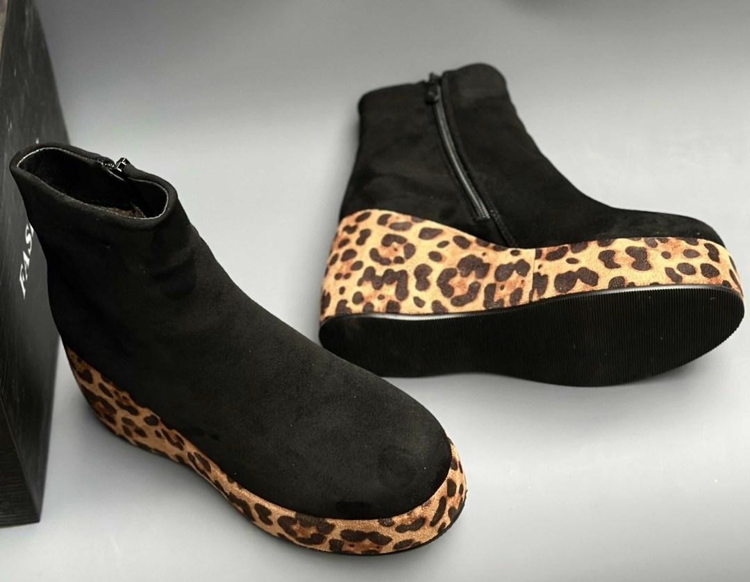леопардовые ботинки,,женские ботильоны,ботильоны на танкетке,леопардовые сапоги