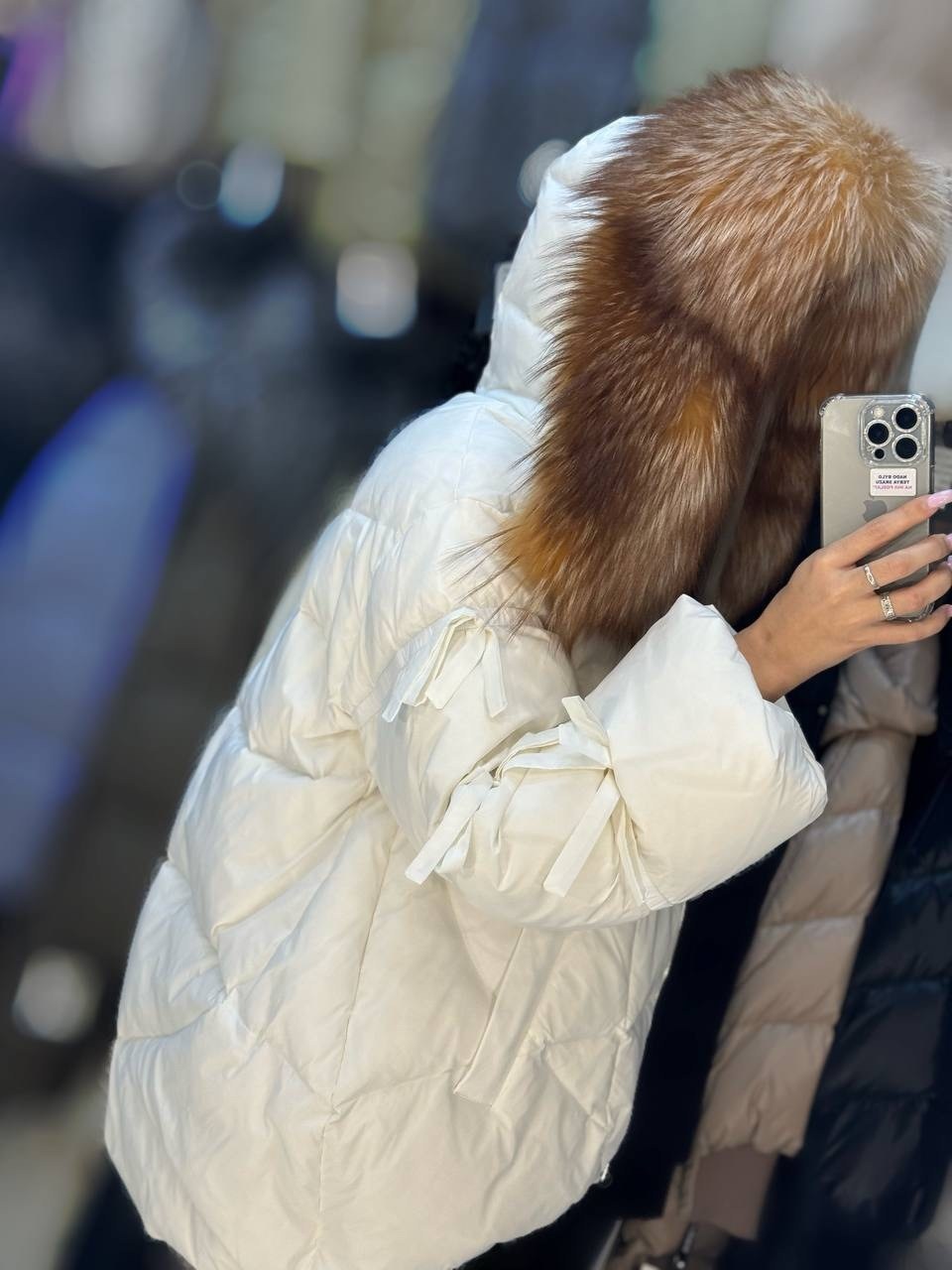 стильные пуховики,пуховики с мехом,пуховики с натуральным мехом,зимние куртки,женская зимняя куртка