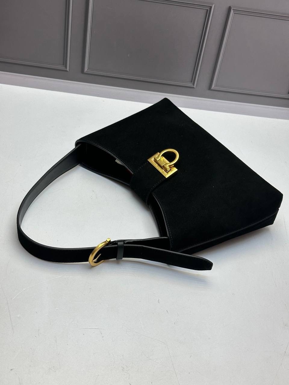 salvatore ferragamo сумка,сумка ferragamo,замшевая сумка,сумка,сумка женская