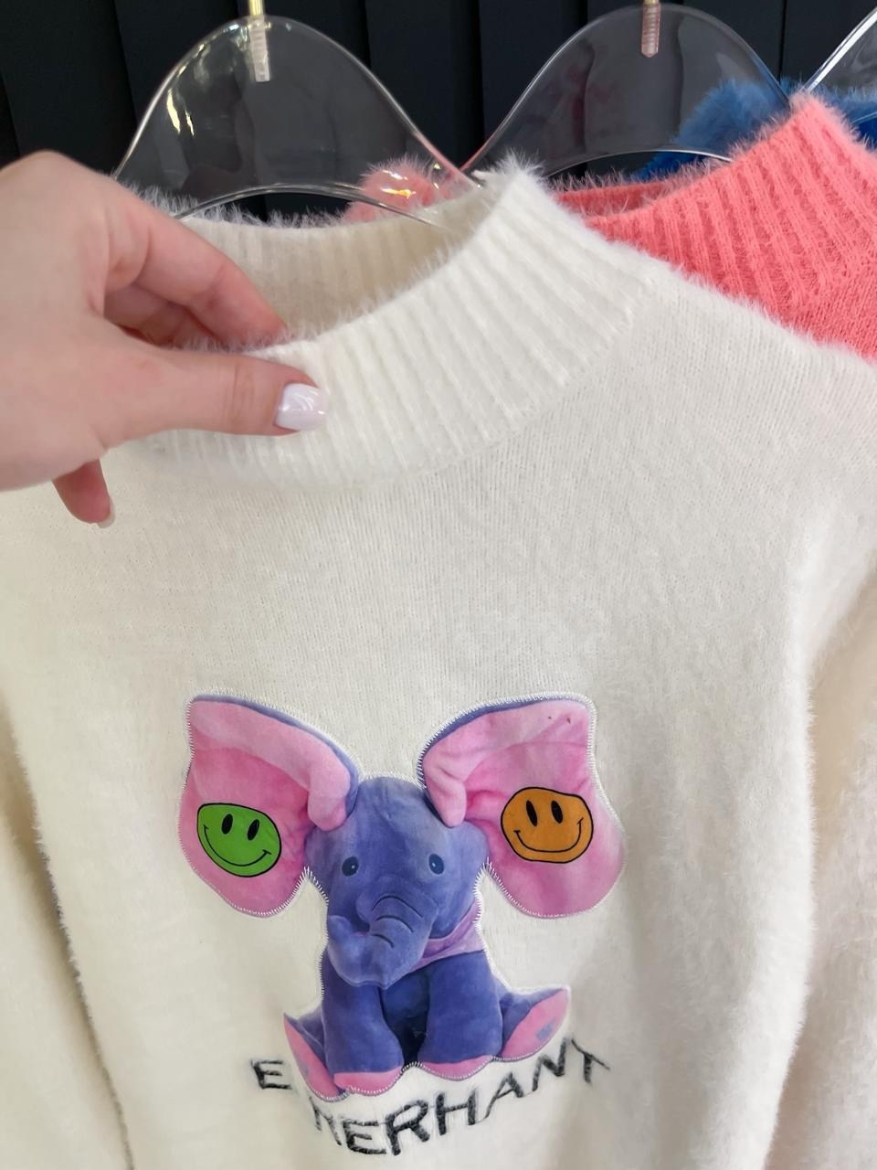 модные свитера,свитера женские,кофта женская,кофта теплая,свитер с вышивкой