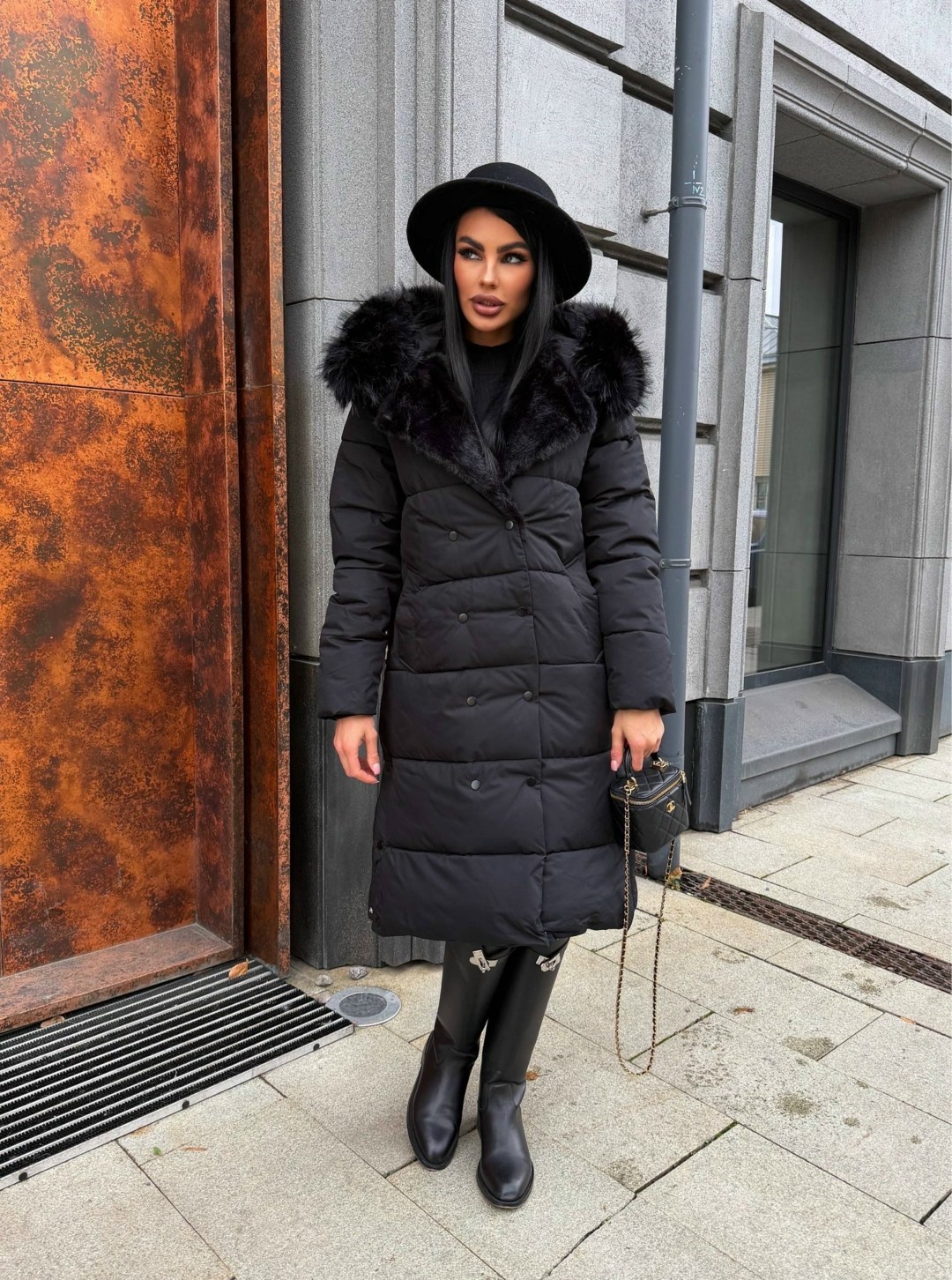 пуховик с мехом,черный пуховик,пуховики с натуральным мехом,пуховик женский зимний,пуховик удлиненный
