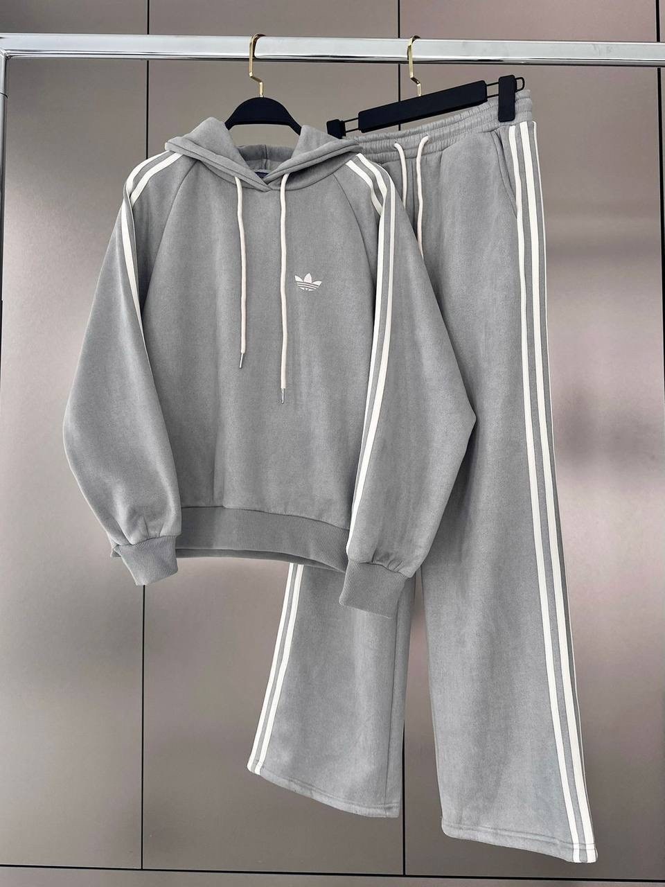 велюровый спортивная костюм,костюм велюровый,женский спортивный костюм,спортивные костюм,стильные спортивные костюмы