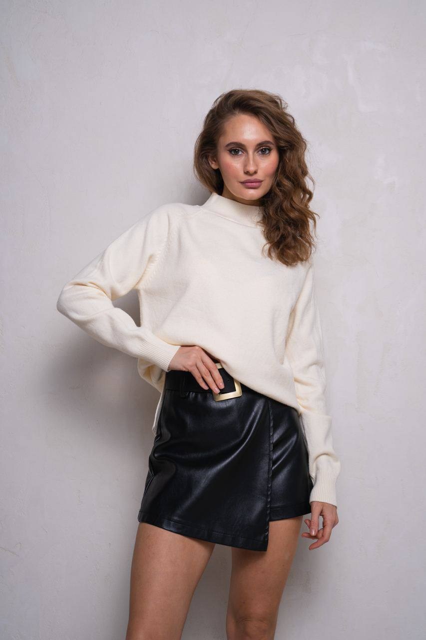 джемпер молочный,бежевый джемпер,джемпер базовый,джемпер,стильный джемпер