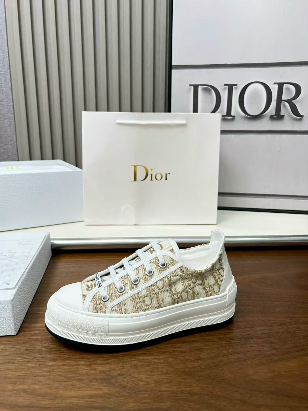 dior кроссовки,кеды dior,кеды dior женские,кеды christian dior,