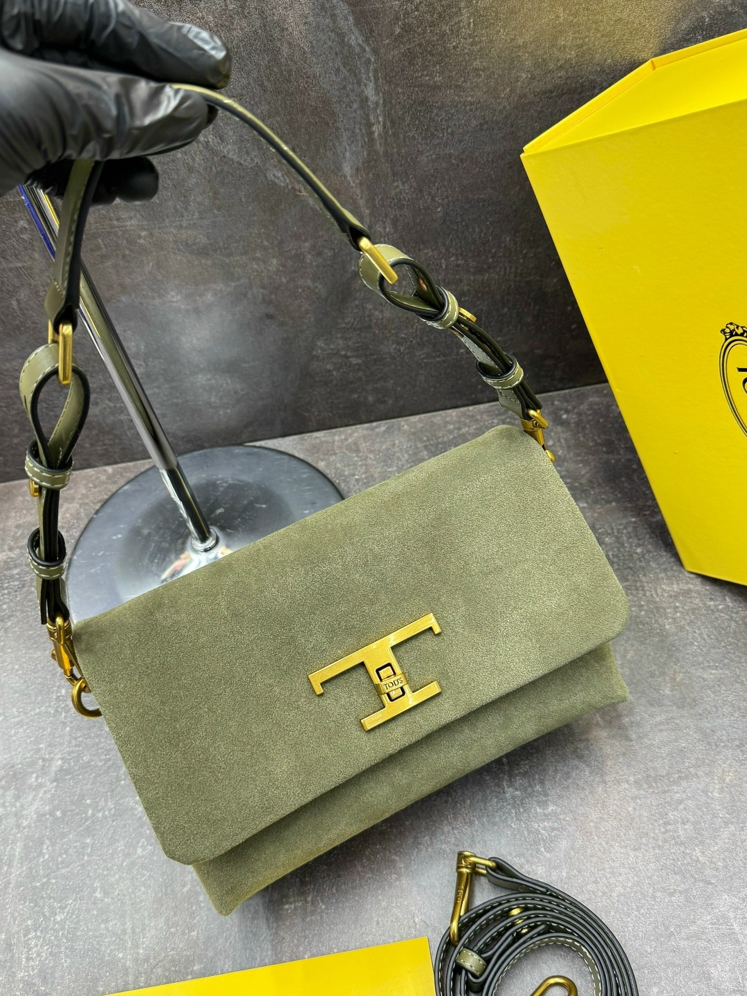 сумка женская fendi,сумка fendi,сумка фенди зеленая замшевая,сумка,сумка женская