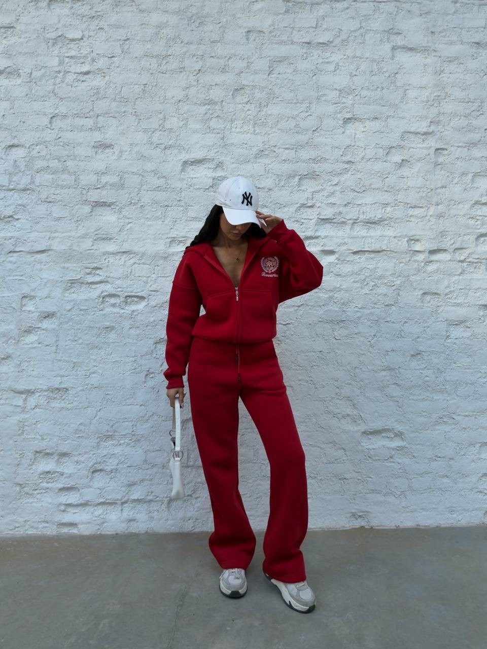 костюмы женские спортивные,спортивные костюм,костюмы брючный,женские костюмы,красный костюм
