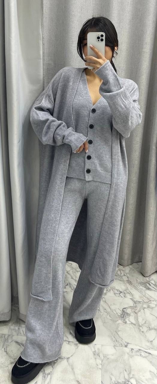 вязаные жилеты,жилетка вязаная,женский вязаный жилет,трикотажный жилет,трикотажные костюмы