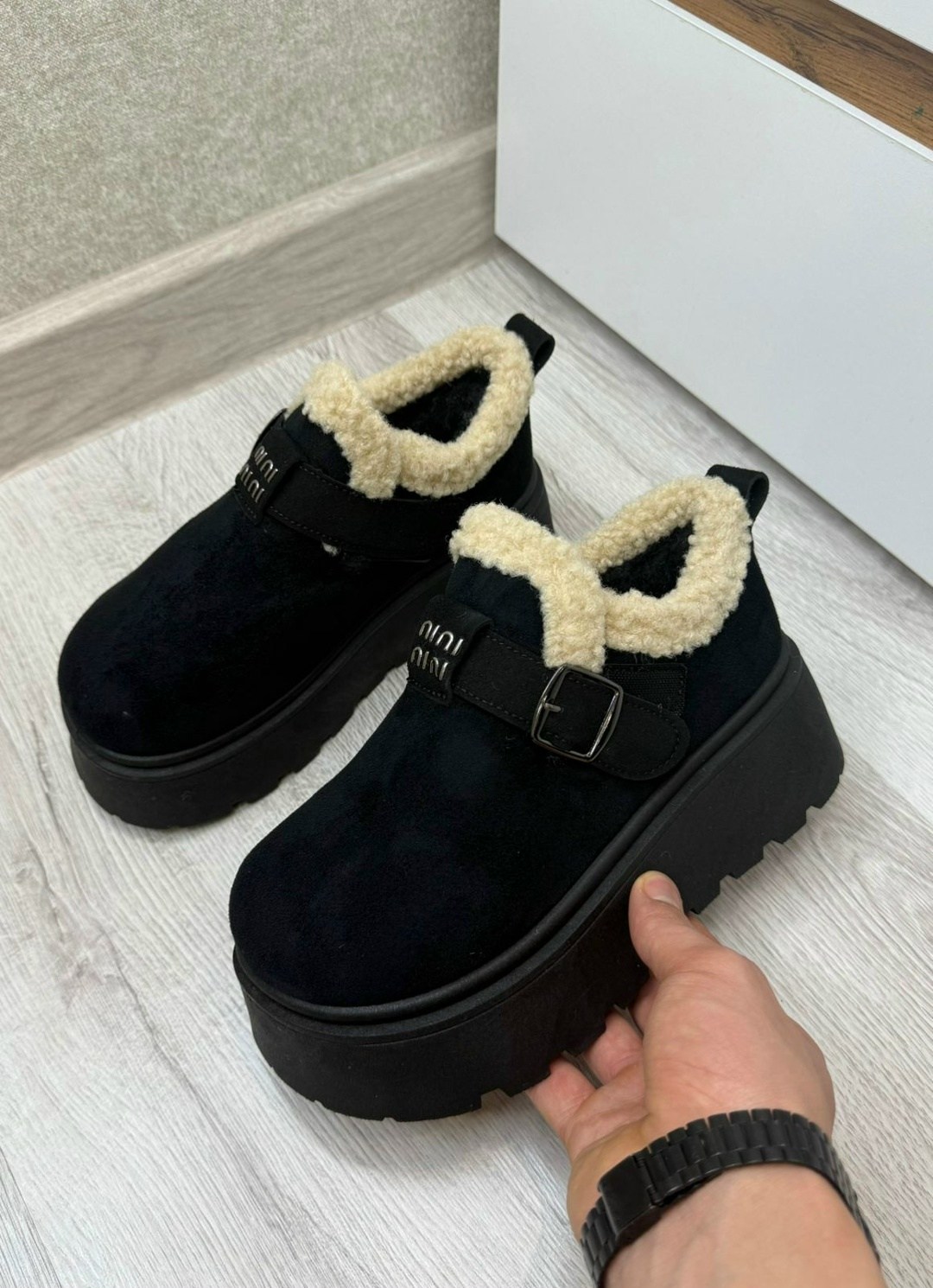 ,женские угги,женская  зимняя,женская ,угги женские короткие на платформе