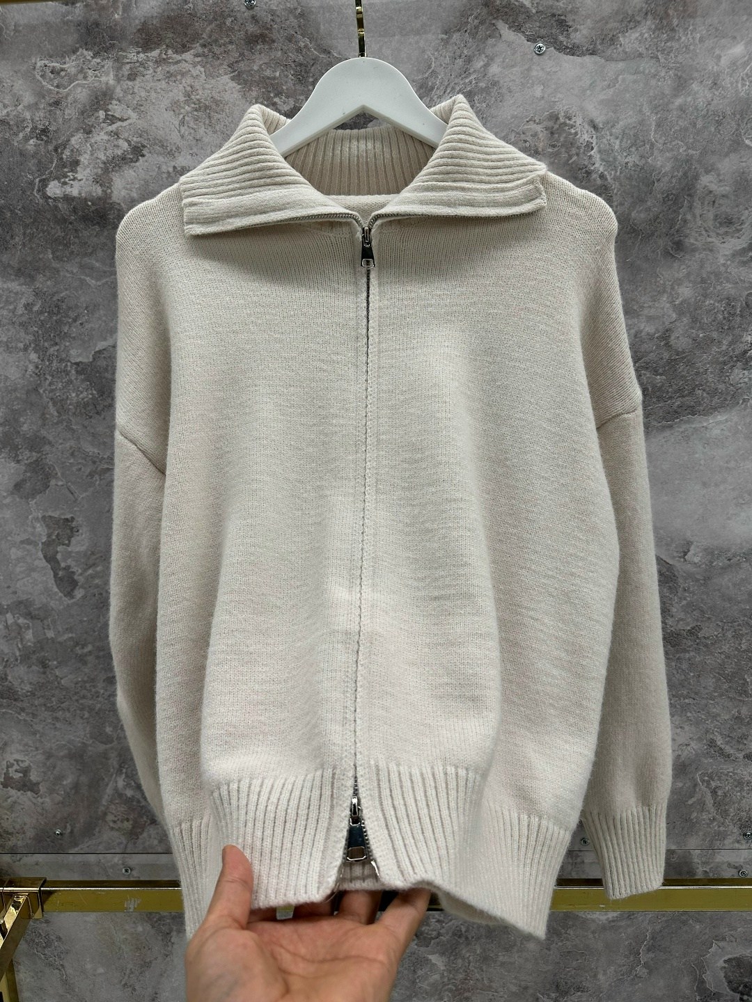 кардиган,кашемировый кардиган,модные свитера,кашемировый кардиган на молнии,вязаные кардиганы