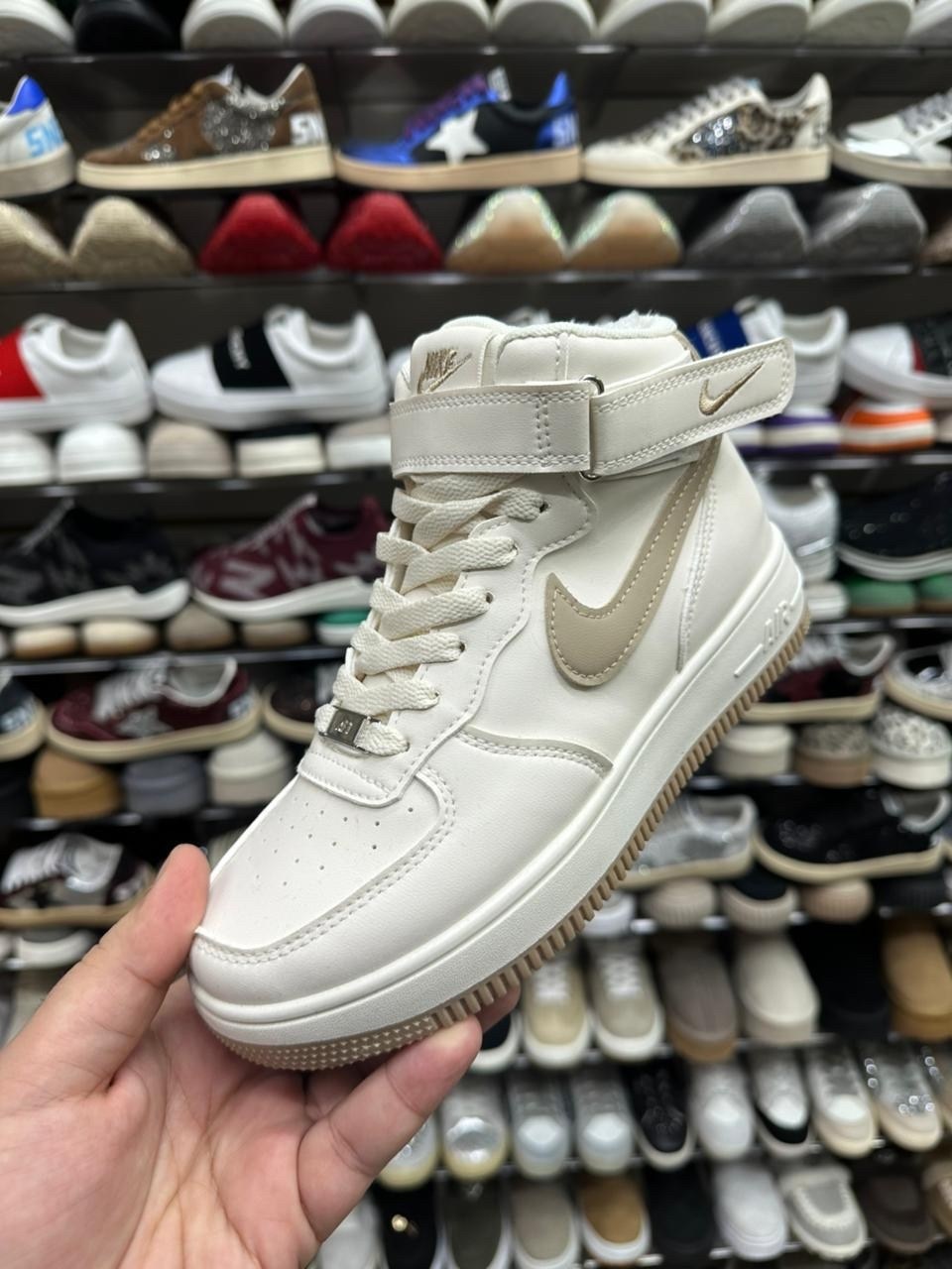 nike air jordan 1,кроссовки nike air jordan 1 mid,air jordan 1 retro high og,кроссовки nike air jordan 1,nike air jordan 1 high