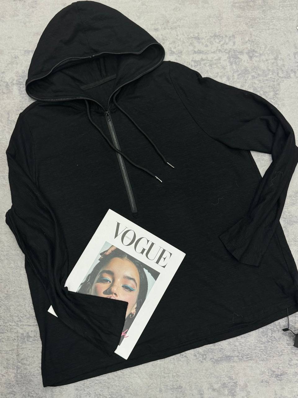 вязаные жилеты,женские жилеты,трикотажные костюмы,безрукавка жилет