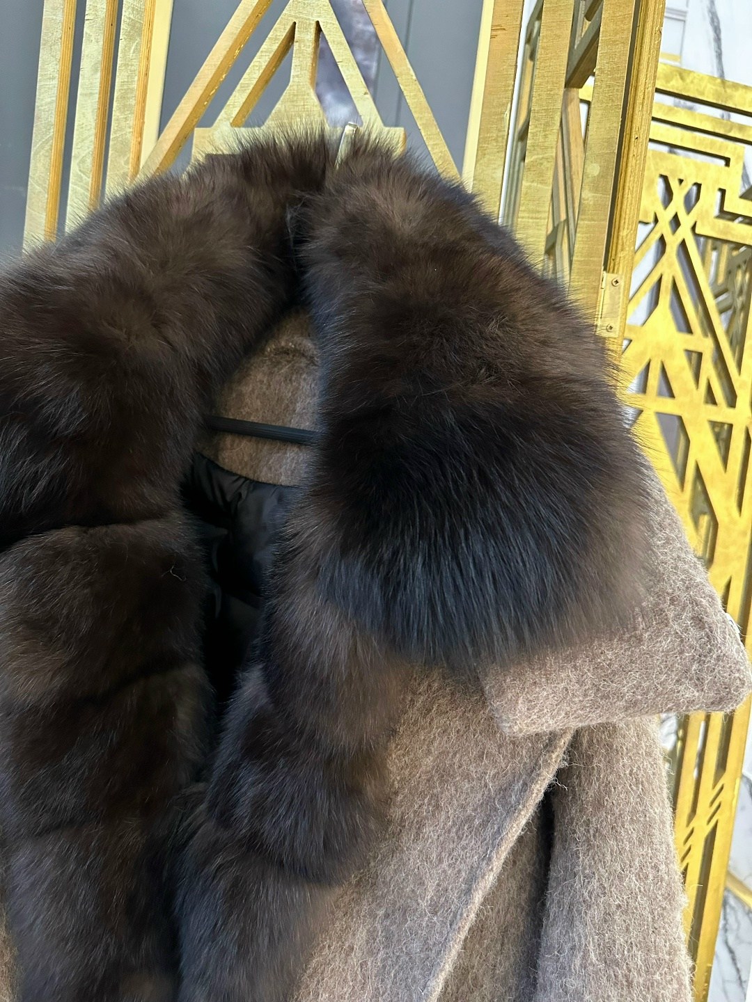 пальто с мехом,парка с мехом,куртка меховая,шубка,меховая парка