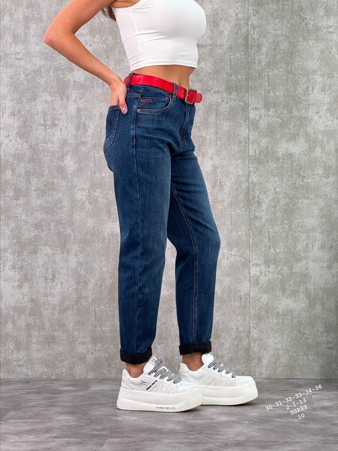 джинсы женские,модные джинсы,женские джинсы мом,женские джинсы бананы,джинсы женские прямые