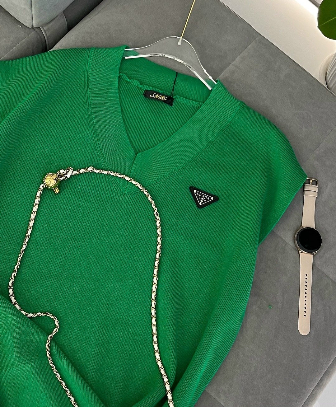 вязаная жилетка,жилетка женская,кофта женская,жилет женская вязаная,жилет вязаный