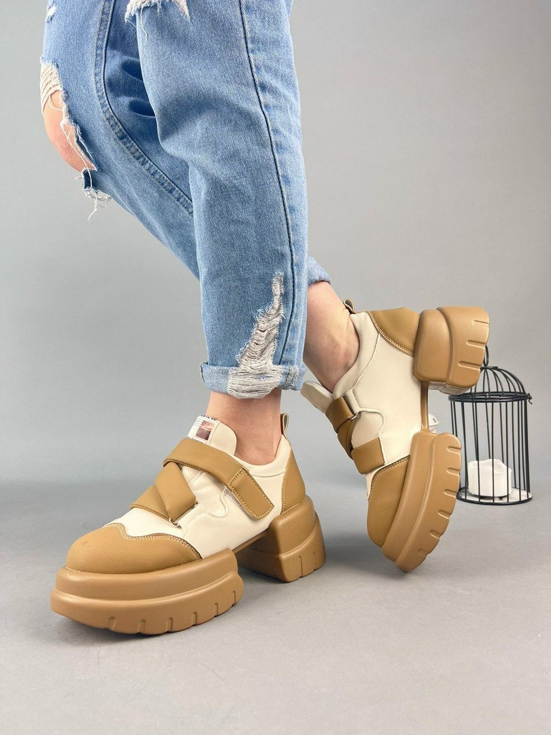 ,женские кроссовки на массивной платформе,женская ,женские кроссовки на платформе,кроссовки женскиe