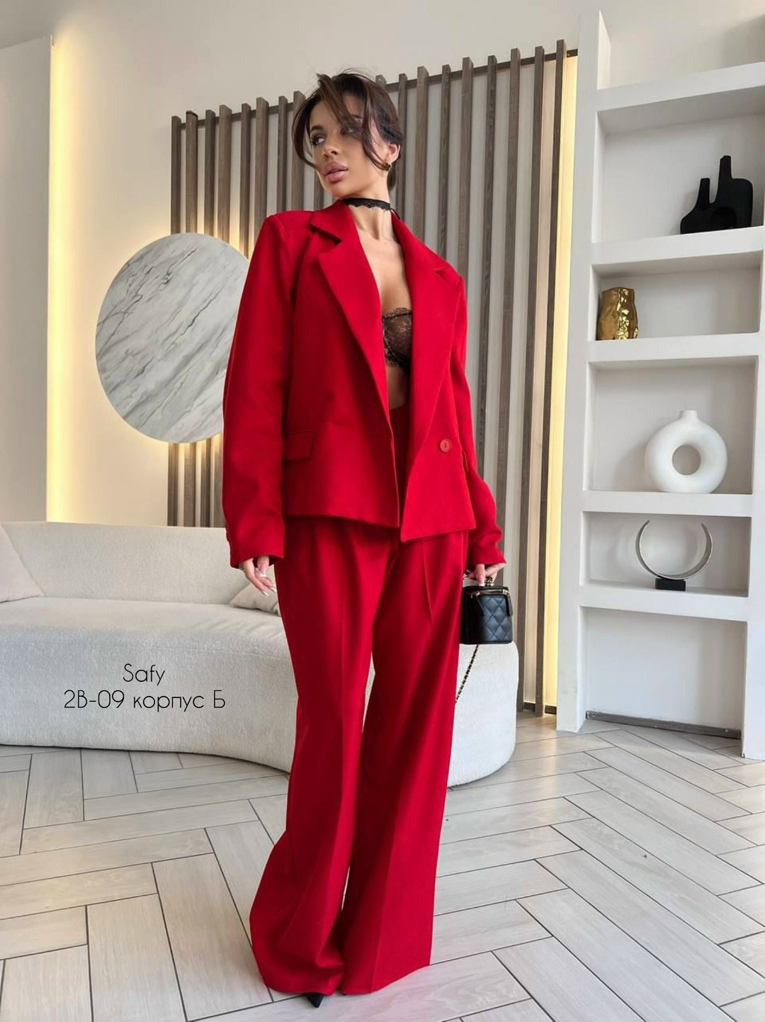 костюмы брючные,классический брючный костюм,красный костюм женский брючный стильный,костюм с брюками,костюмы женские