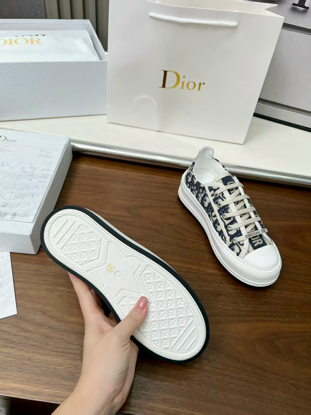 кеды christian dior,кеды dior,кеды dior женские,кроссовки dior,кеды кристиан диор