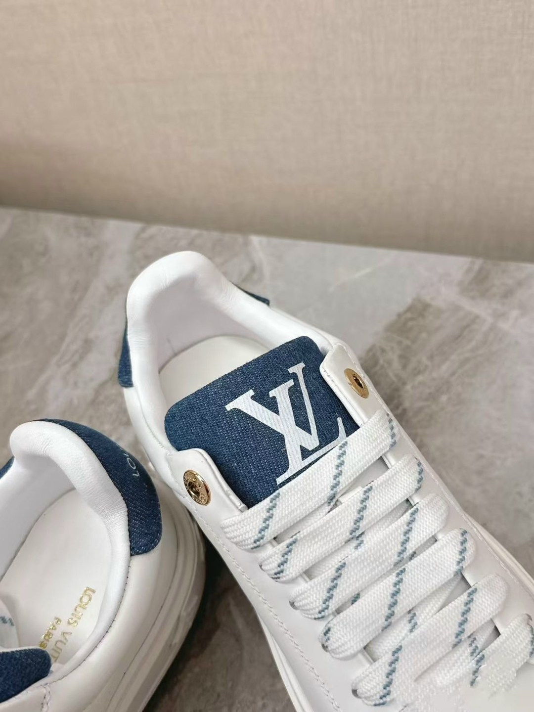 ,кроссовки женские louis vuitton,кеды louis vuitton,кеды луи витон женские белые,кроссовки и кеды луи виттон