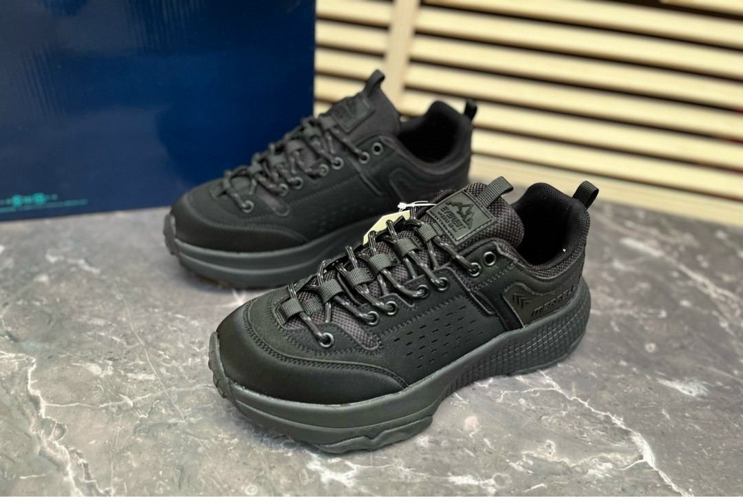 ,кроссовки треккинговые,кроссовки демисезонные,кроссовки черные,мужские кроссовки