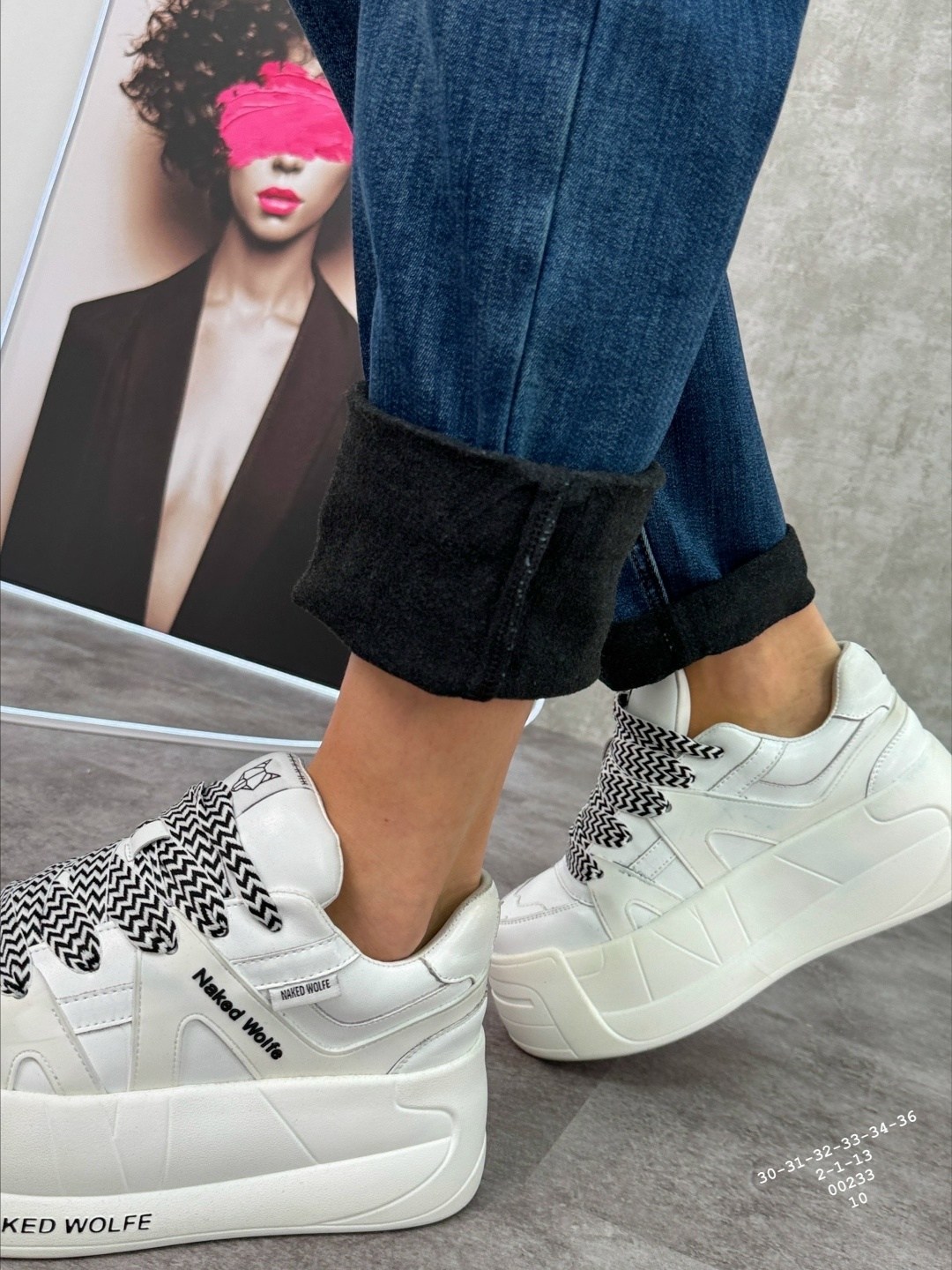 джинсы женские,модные джинсы,женские джинсы мом,женские джинсы бананы,джинсы женские прямые