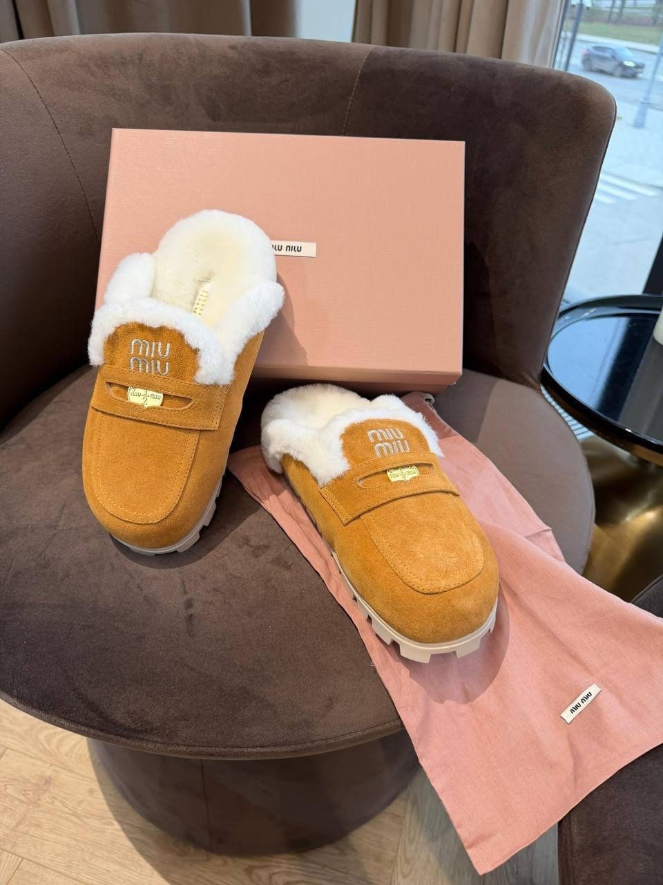 ,мюли с мехом,тапки с мехом,меховые мюли,меховая