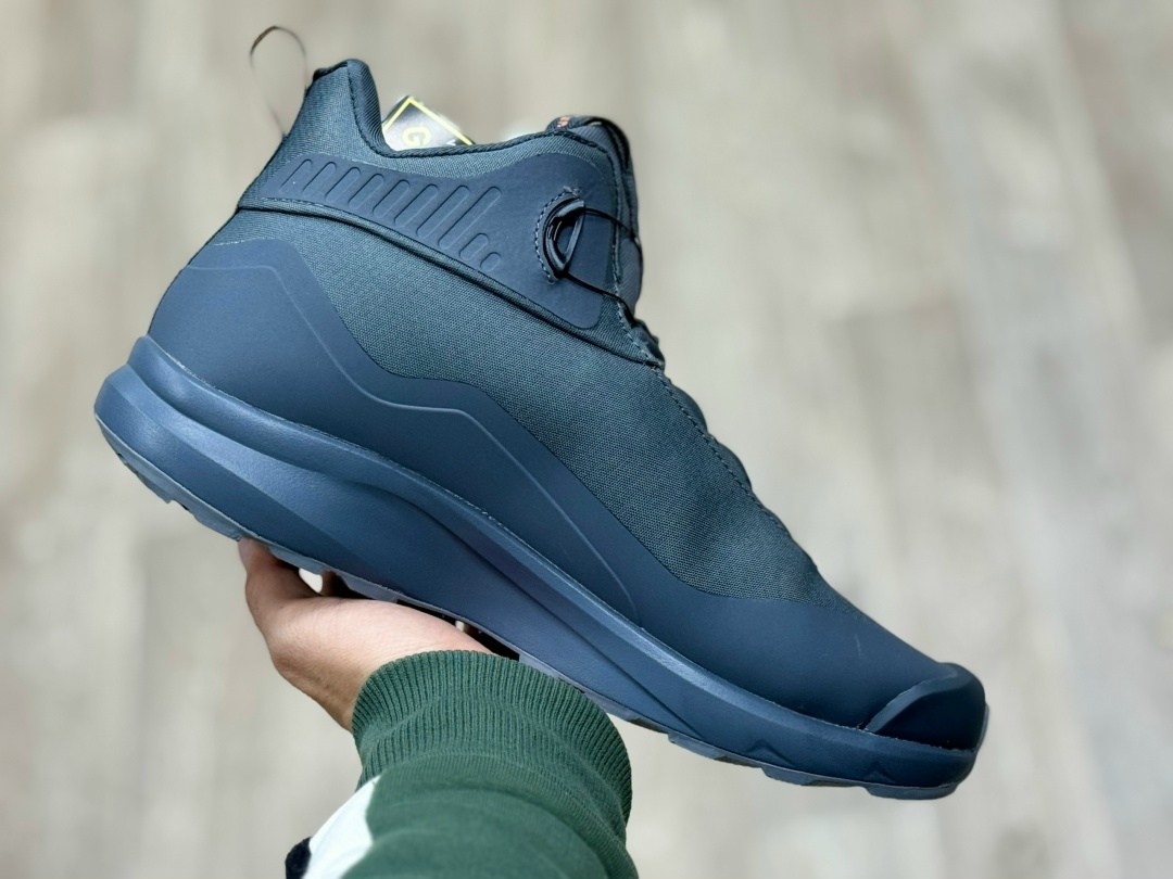 кроссовки,мужские ботинки,треккинговые кроссовки,ботинки трекинговые,спортивные кроссовки