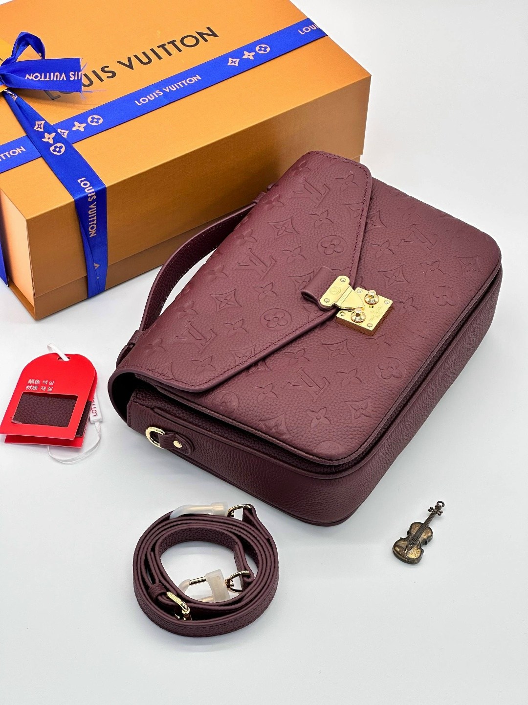 сумка louis vuitton pochette metis,сумка женская louis vuitton,луи виттон сумка,луи виттон сумка женская красная,сумка луи виттон метис