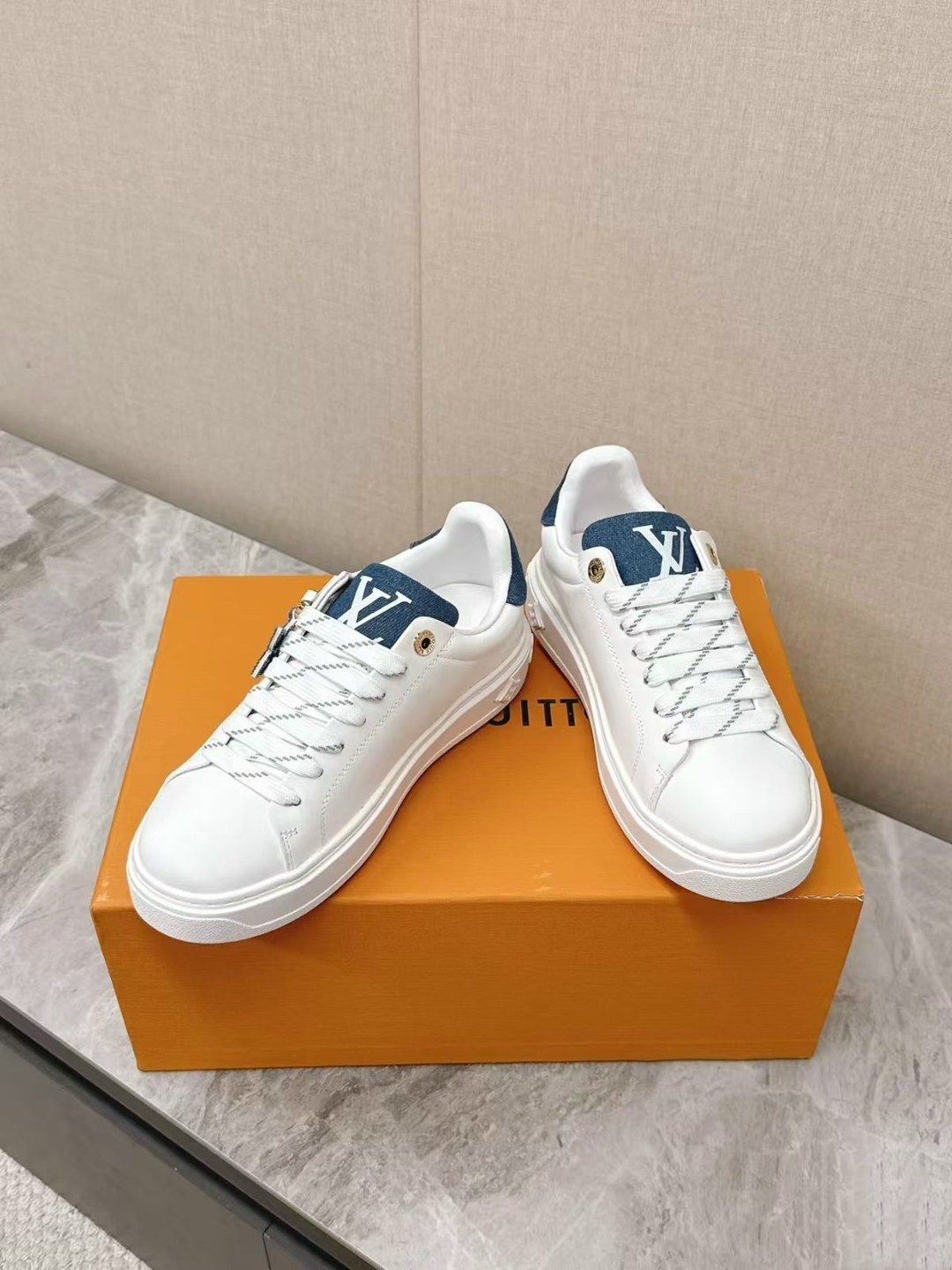 ,кроссовки женские louis vuitton,кеды louis vuitton,кеды луи витон женские белые,кроссовки и кеды луи виттон