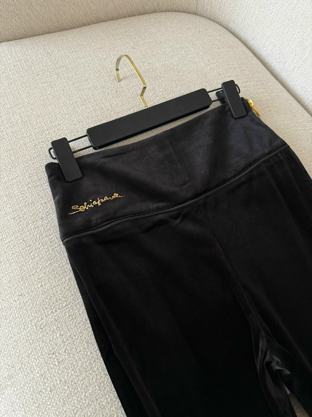 стильные костюмы,женские брючные костюмы,велюровые костюмы,костюм с брюками клеш,костюм стиль