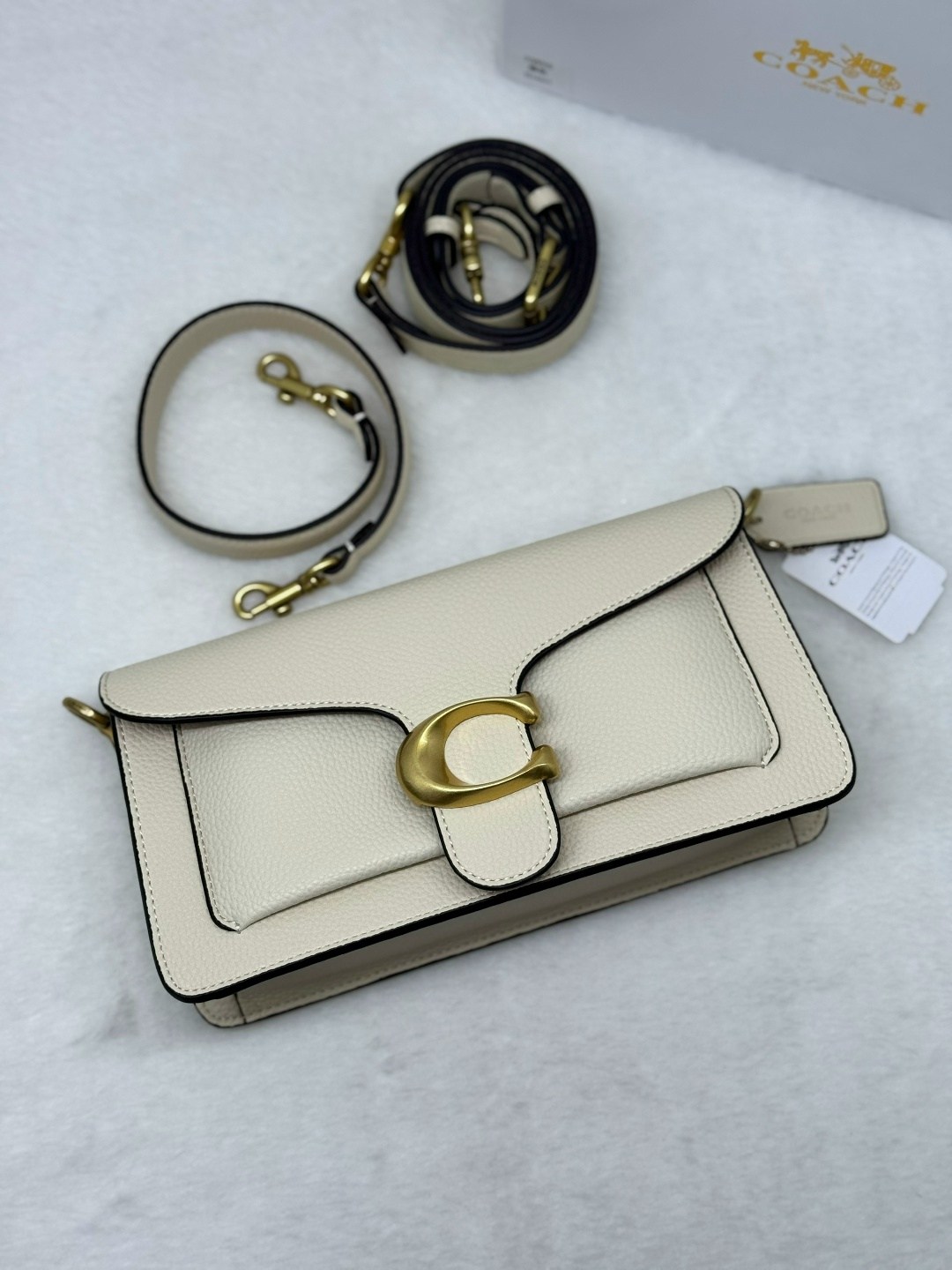 coach женская сумка,coach сумка,coach сумка белая,сумка через плечо coach,coach сумка на плечо