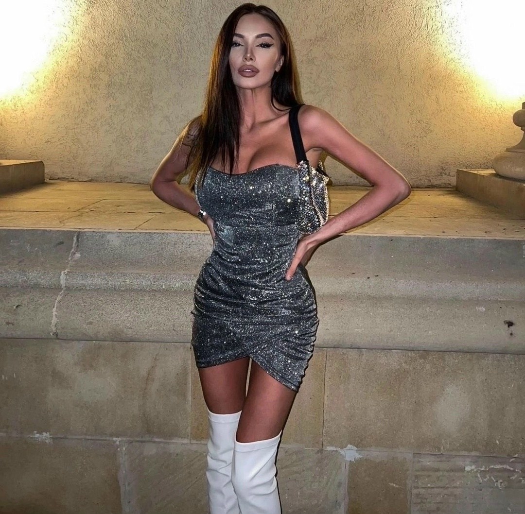 девушка,платья роскошные,вечернее платье мини,сексуальное мини платье,мини платье